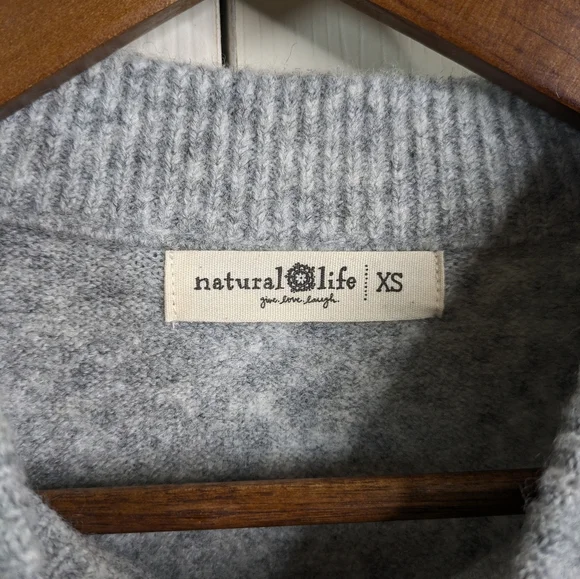 Natural Life Everyone’s Favorite Sweater XS Ash Flower Intarsia Daisy Whimsical - Picture 7 of 12